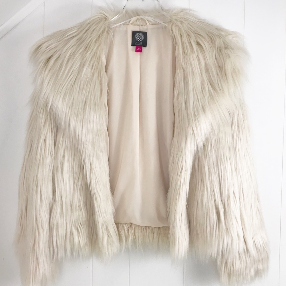 ❌SOLD❌VINCE CAMUTO Shaggy Faux Fox Fur Coat Jacket - Picture 11 of 16